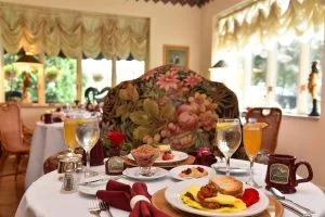 Buhl Mansion Breakfast Sunroom (9)